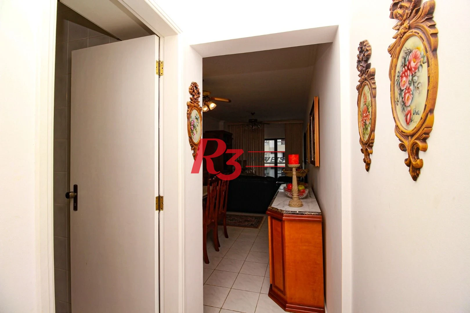 Apartamento com 3 dormitórios à venda, 120 m² por R$ 1.300.000,00 - Embaré - Santos/SP