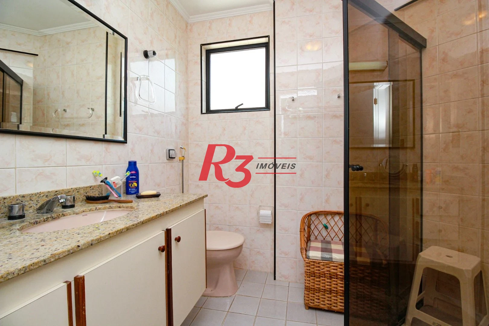Apartamento com 3 dormitórios à venda, 120 m² por R$ 1.300.000,00 - Embaré - Santos/SP