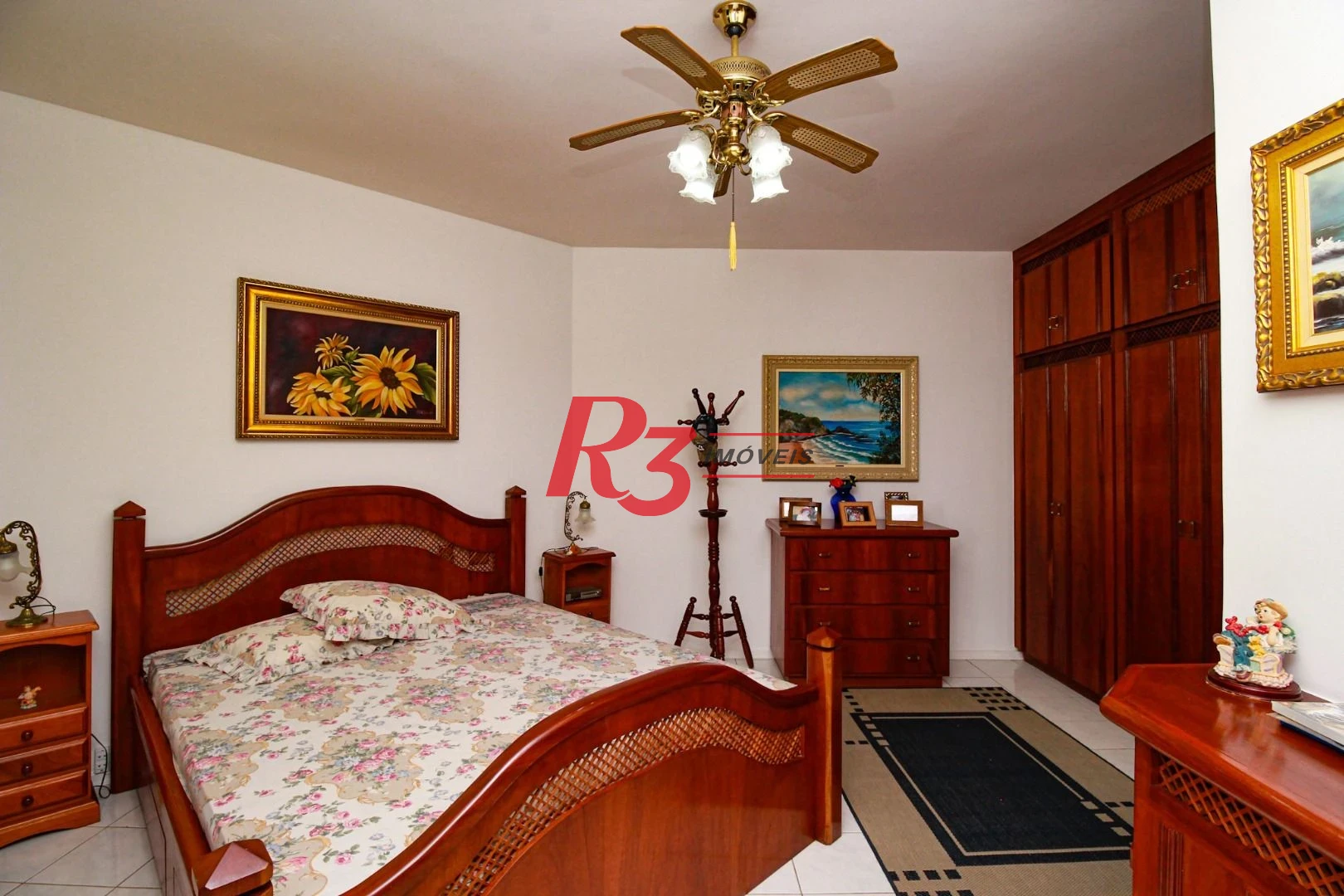 Apartamento com 3 dormitórios à venda, 120 m² por R$ 1.300.000,00 - Embaré - Santos/SP