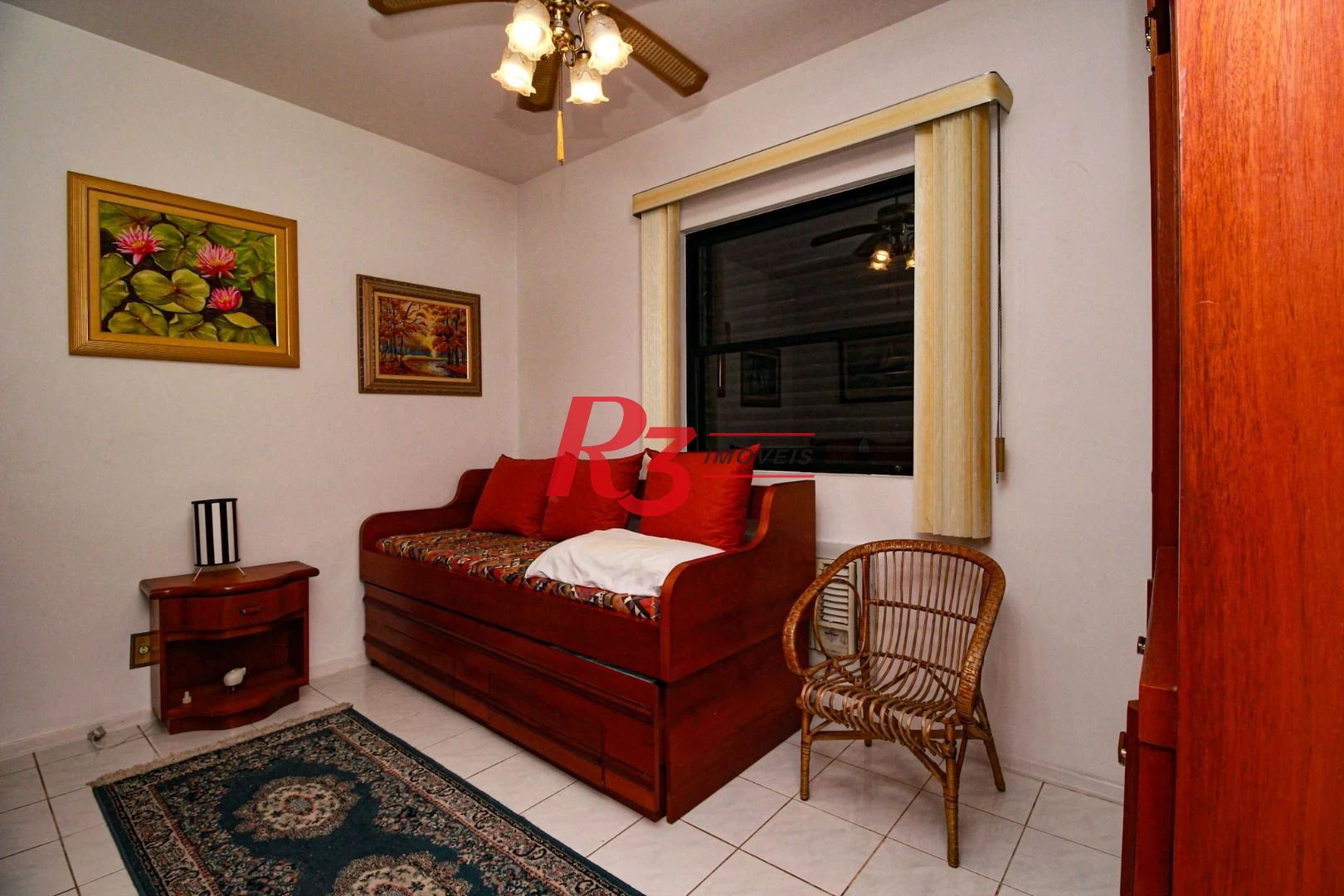 Apartamento com 3 dormitórios à venda, 120 m² por R$ 1.300.000,00 - Embaré - Santos/SP