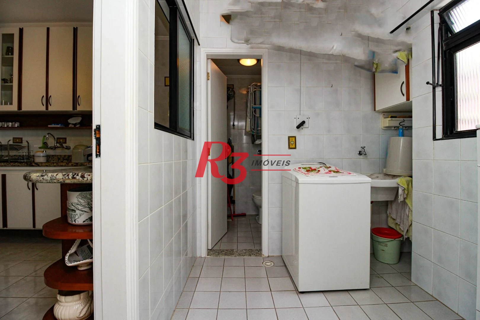 Apartamento com 3 dormitórios à venda, 120 m² por R$ 1.300.000,00 - Embaré - Santos/SP