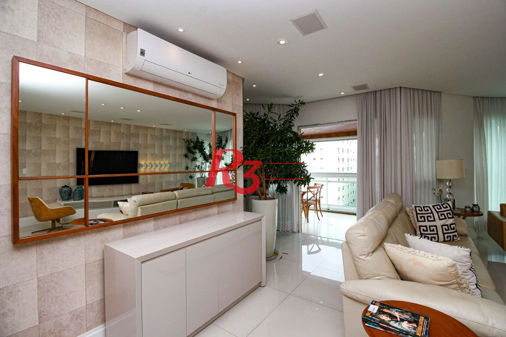 Apartamento com 4 dormitórios para alugar, 204 m² por R$ 18.000,00/mês - Gonzaga - Santos/SP