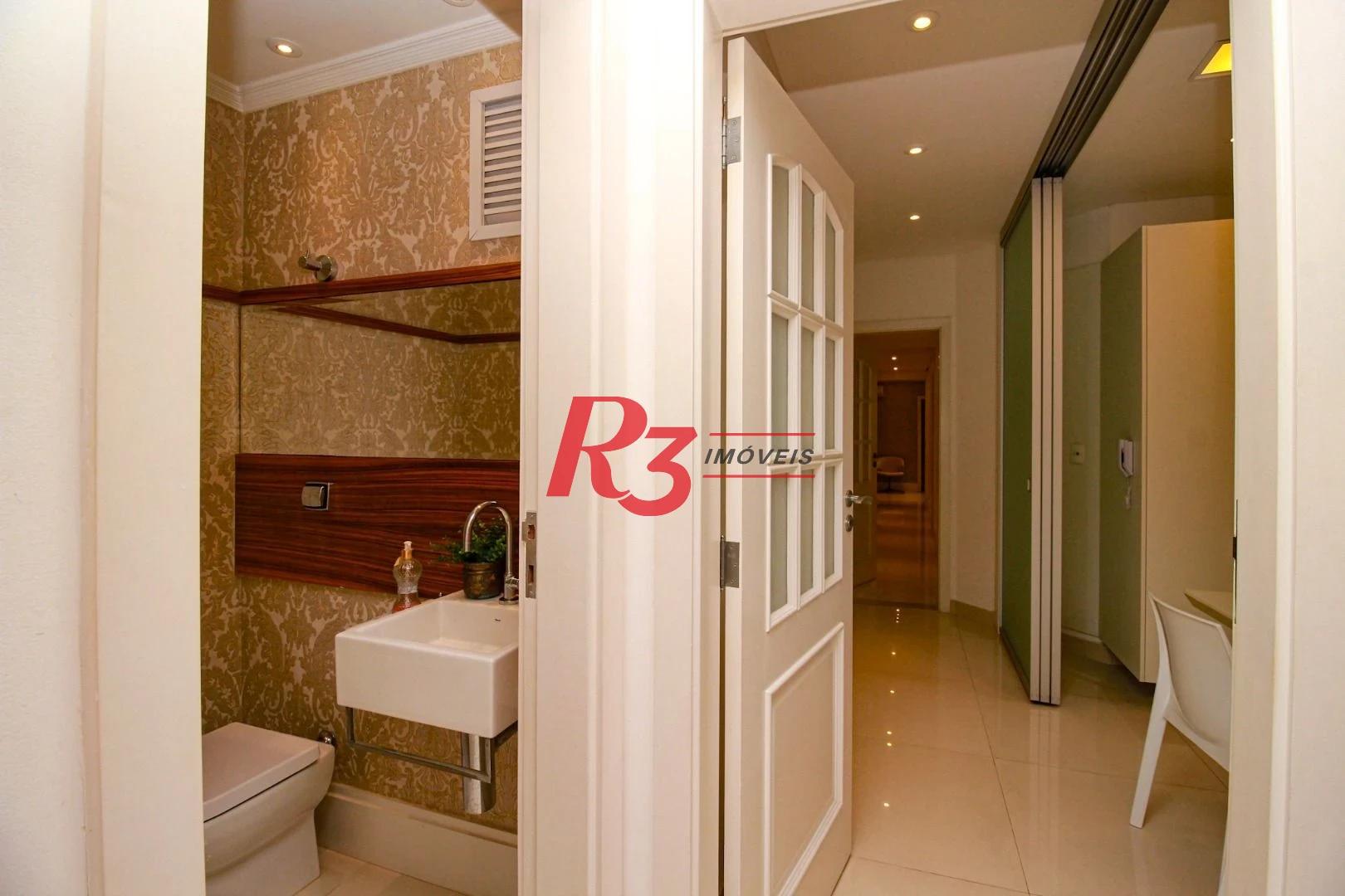 Apartamento com 4 dormitórios para alugar, 204 m² por R$ 18.000,00/mês - Gonzaga - Santos/SP