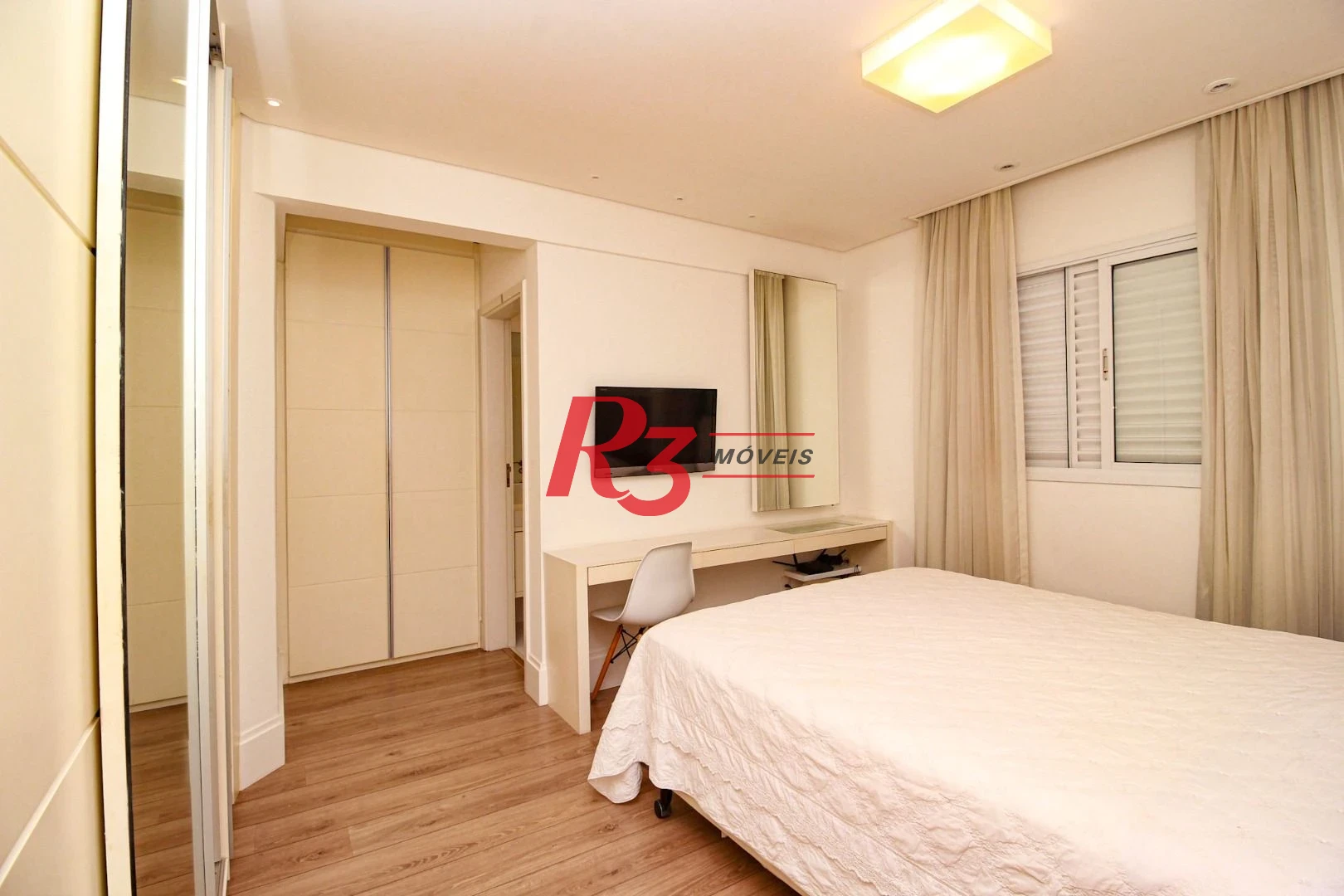 Apartamento com 4 dormitórios para alugar, 204 m² por R$ 18.000,00/mês - Gonzaga - Santos/SP