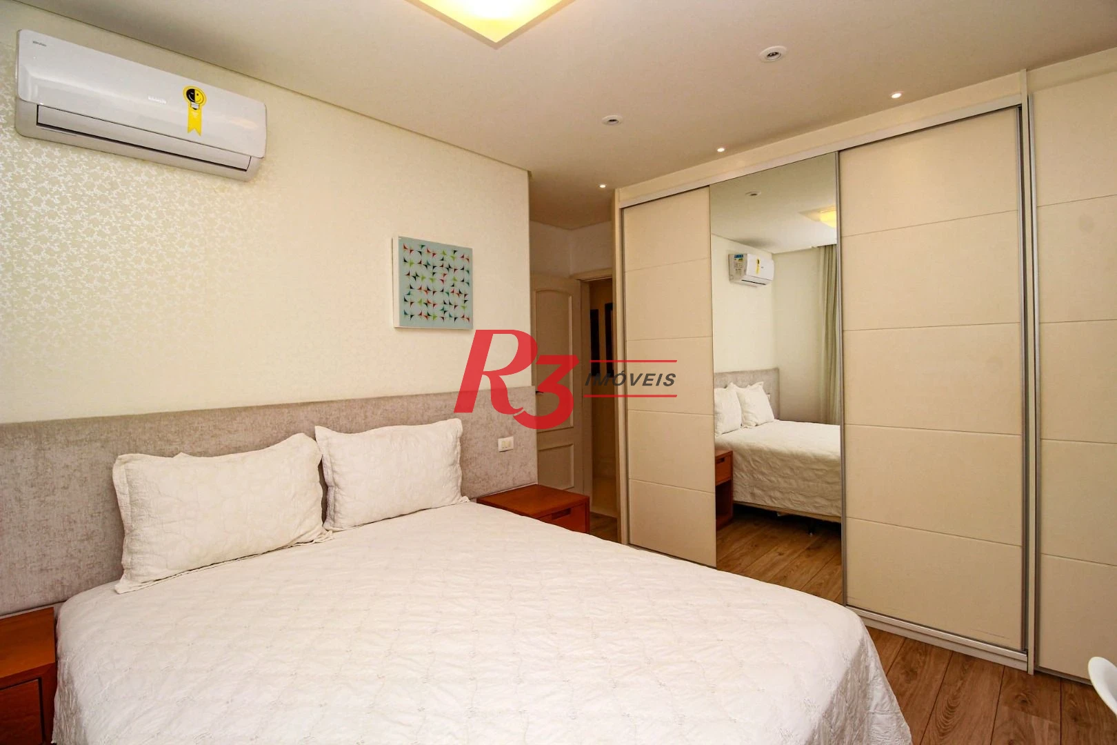 Apartamento com 4 dormitórios para alugar, 204 m² por R$ 18.000,00/mês - Gonzaga - Santos/SP