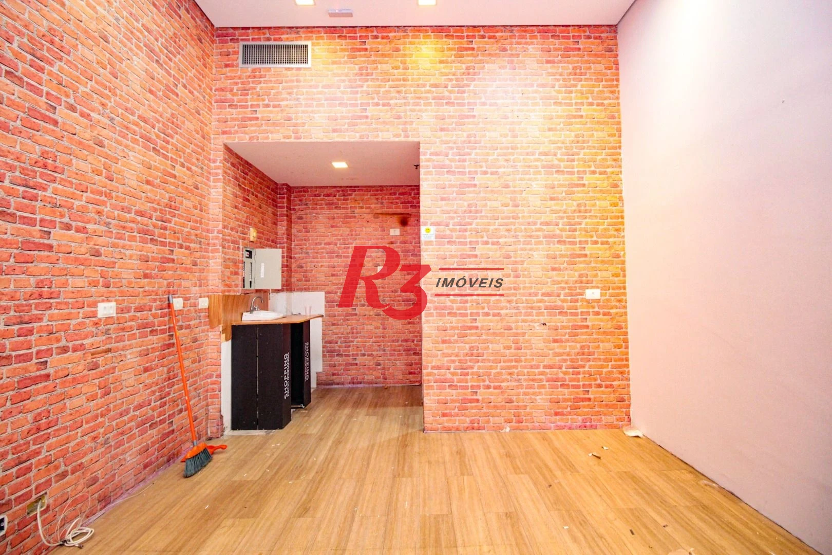 Loja para alugar, 29 m² por R$ 4.370,00/mês - Gonzaga - Santos/SP