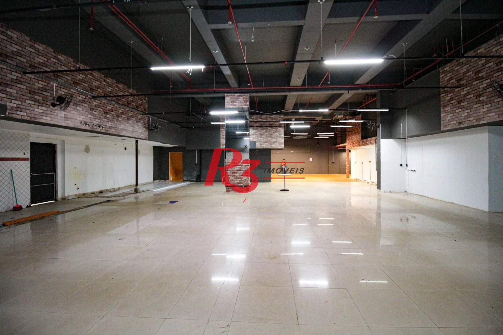 Loja para alugar, 530 m² por R$ 45.000,00/mês - Gonzaga - Santos/SP