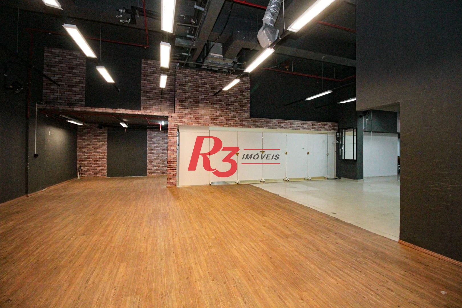 Loja para alugar, 530 m² por R$ 45.000,00/mês - Gonzaga - Santos/SP