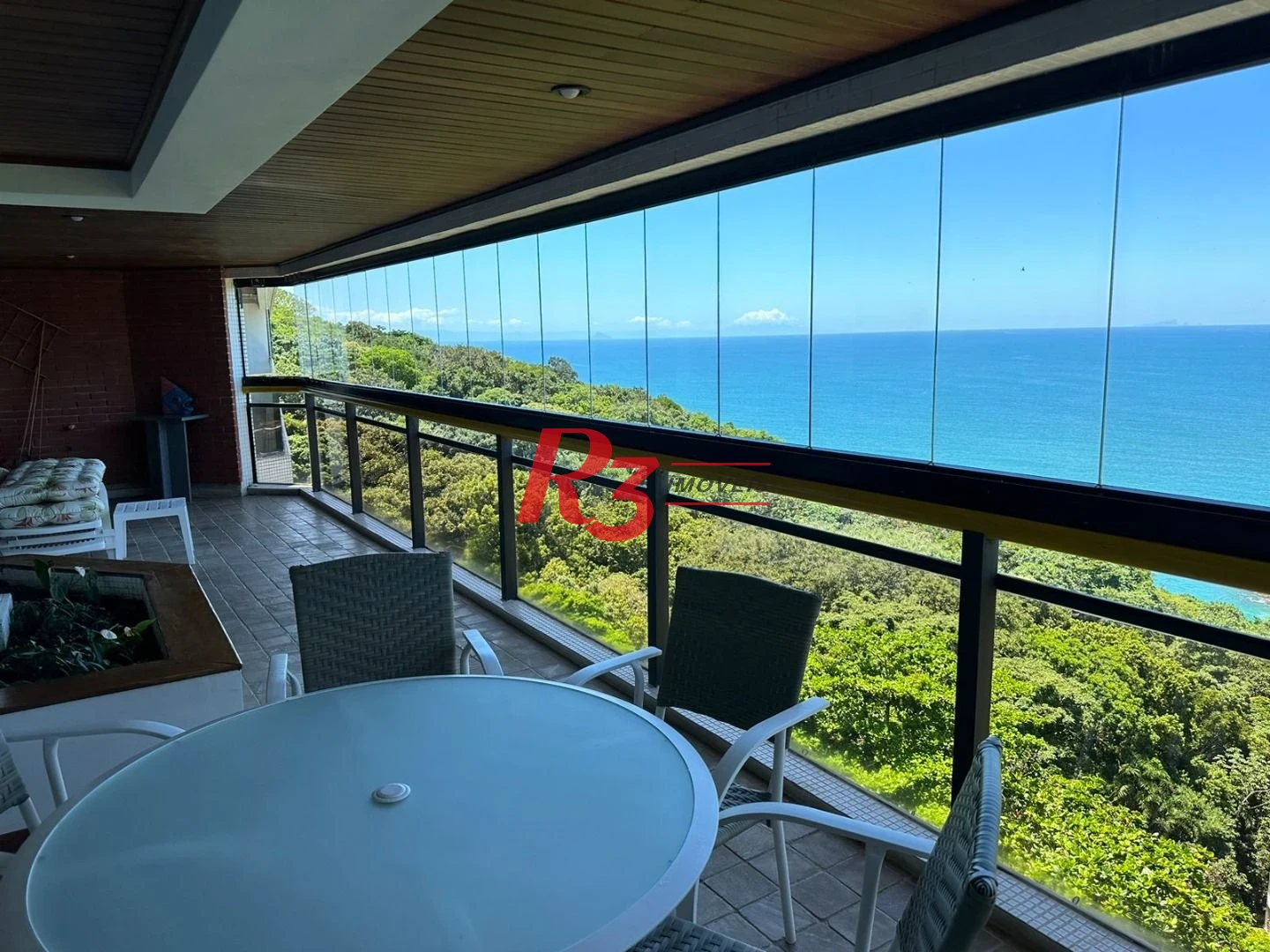 Apartamento com 3 dormitórios à venda, 162 m² por R$ 1.200.000,00 - Morro Sorocotuba - Guarujá/SP