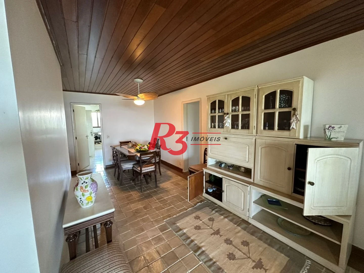 Apartamento com 3 dormitórios à venda, 162 m² por R$ 1.200.000,00 - Morro Sorocotuba - Guarujá/SP
