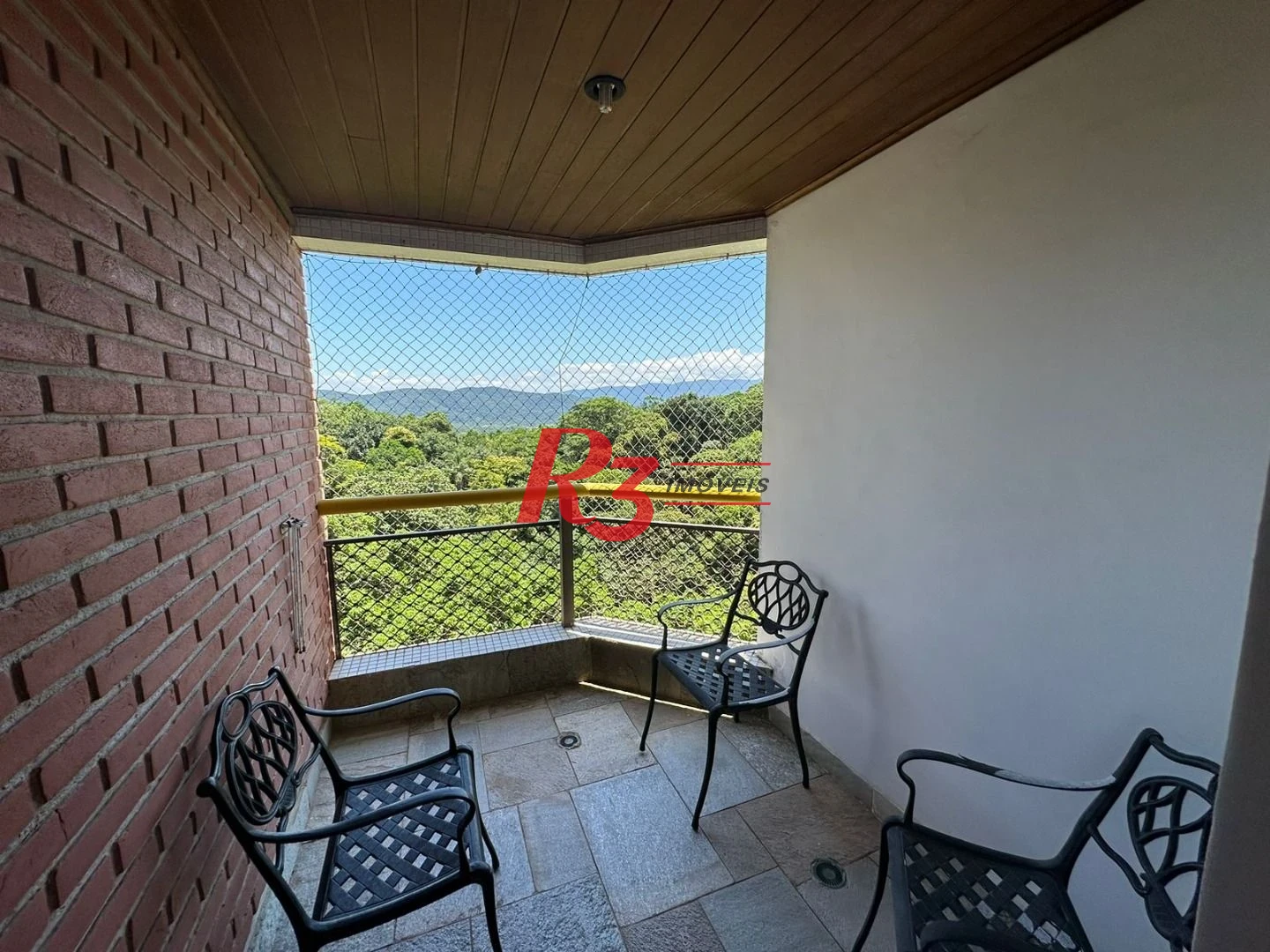 Apartamento com 3 dormitórios à venda, 162 m² por R$ 1.200.000,00 - Morro Sorocotuba - Guarujá/SP