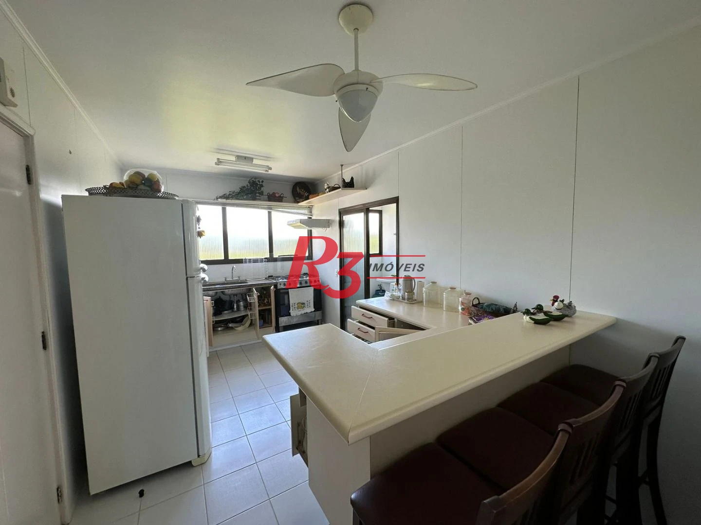Apartamento com 3 dormitórios à venda, 162 m² por R$ 1.200.000,00 - Morro Sorocotuba - Guarujá/SP