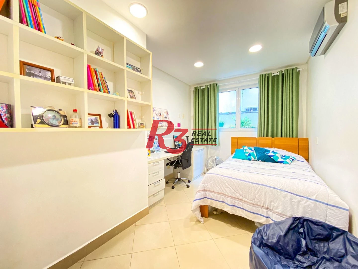 Casa com 3 dormitórios à venda, 165 m² por R$ 1.280.000,00 - Embaré - Santos/SP