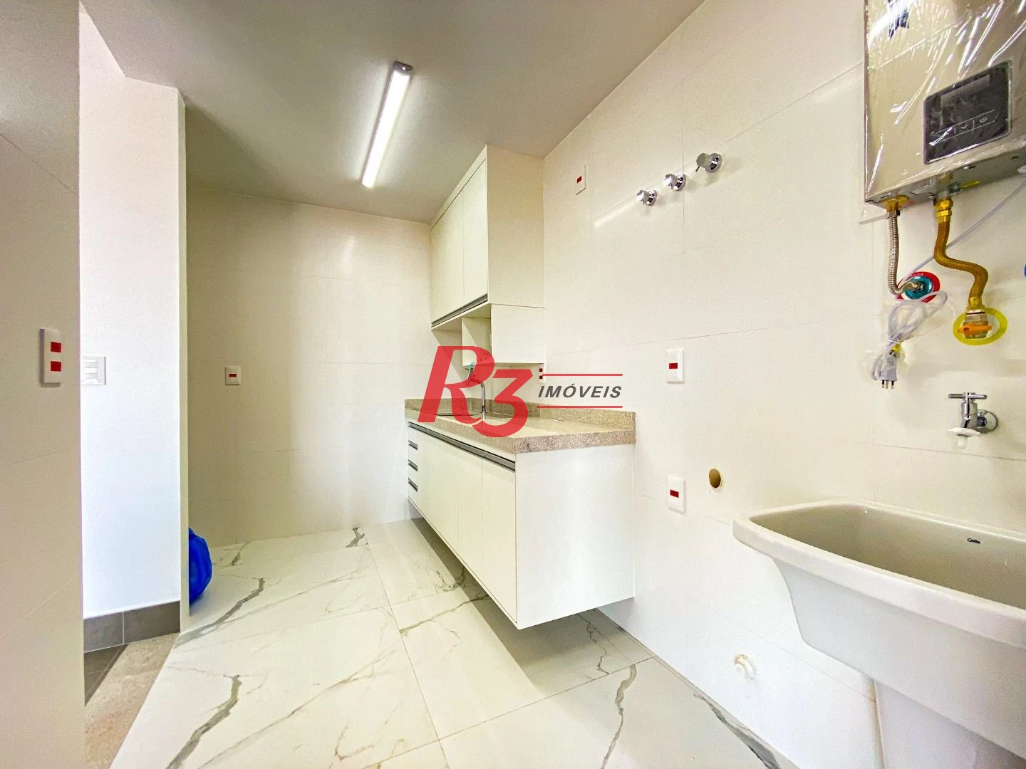 Apartamento com 1 dormitório para alugar, 54 m² por R$ 5.600,00/ano - Boqueirão - Santos/SP