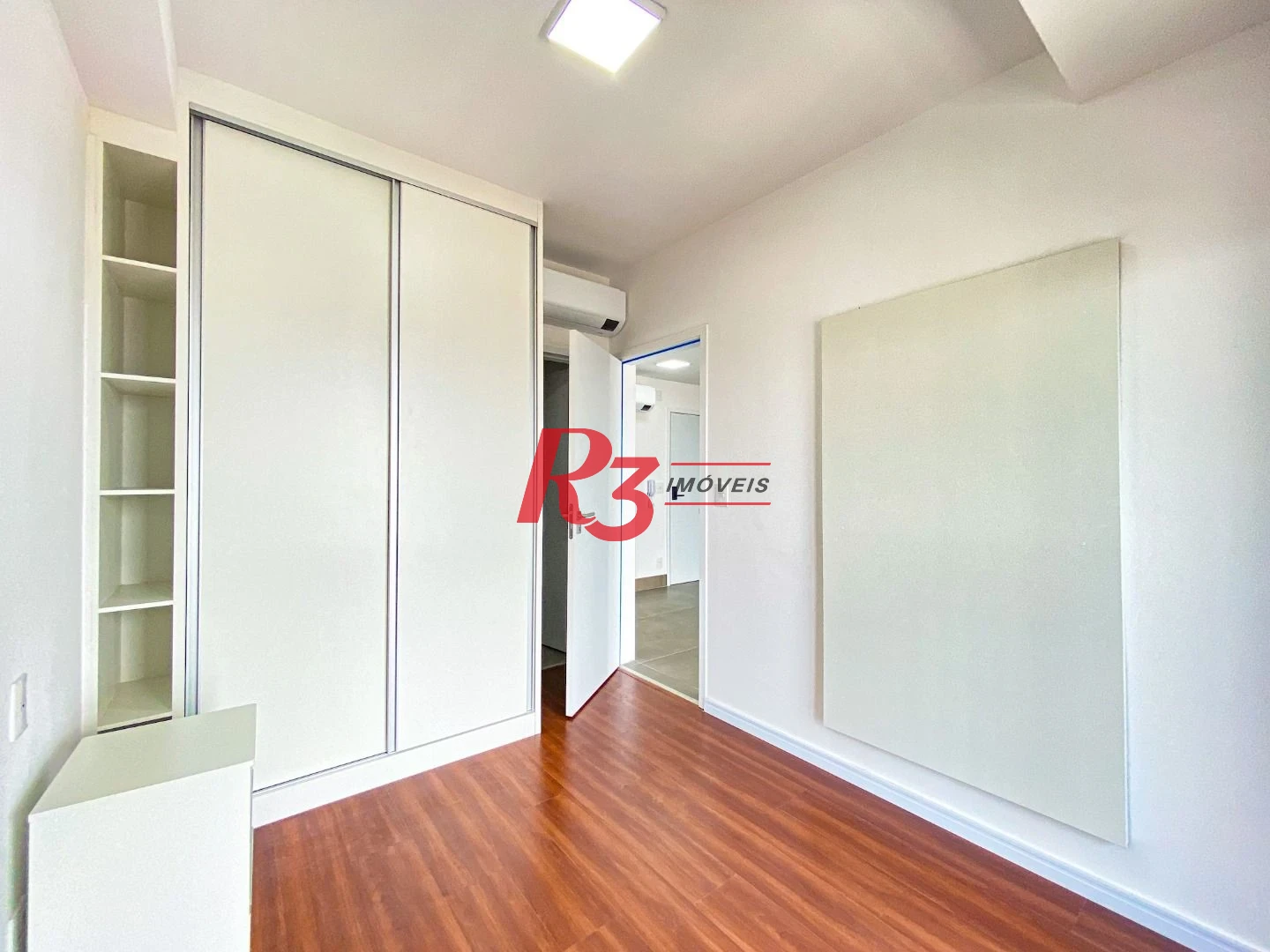 Apartamento com 1 dormitório para alugar, 54 m² por R$ 5.600,00/ano - Boqueirão - Santos/SP