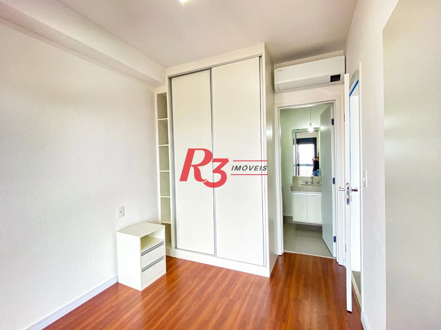 Apartamento com 1 dormitório para alugar, 54 m² por R$ 5.600,00/ano - Boqueirão - Santos/SP