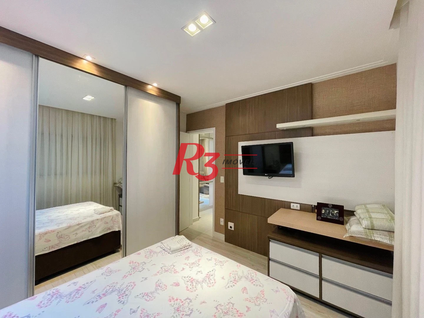 Apartamento com 1 dormitório à venda, 57 m² por R$ 690.000,00 - Ponta da Praia - Santos/SP