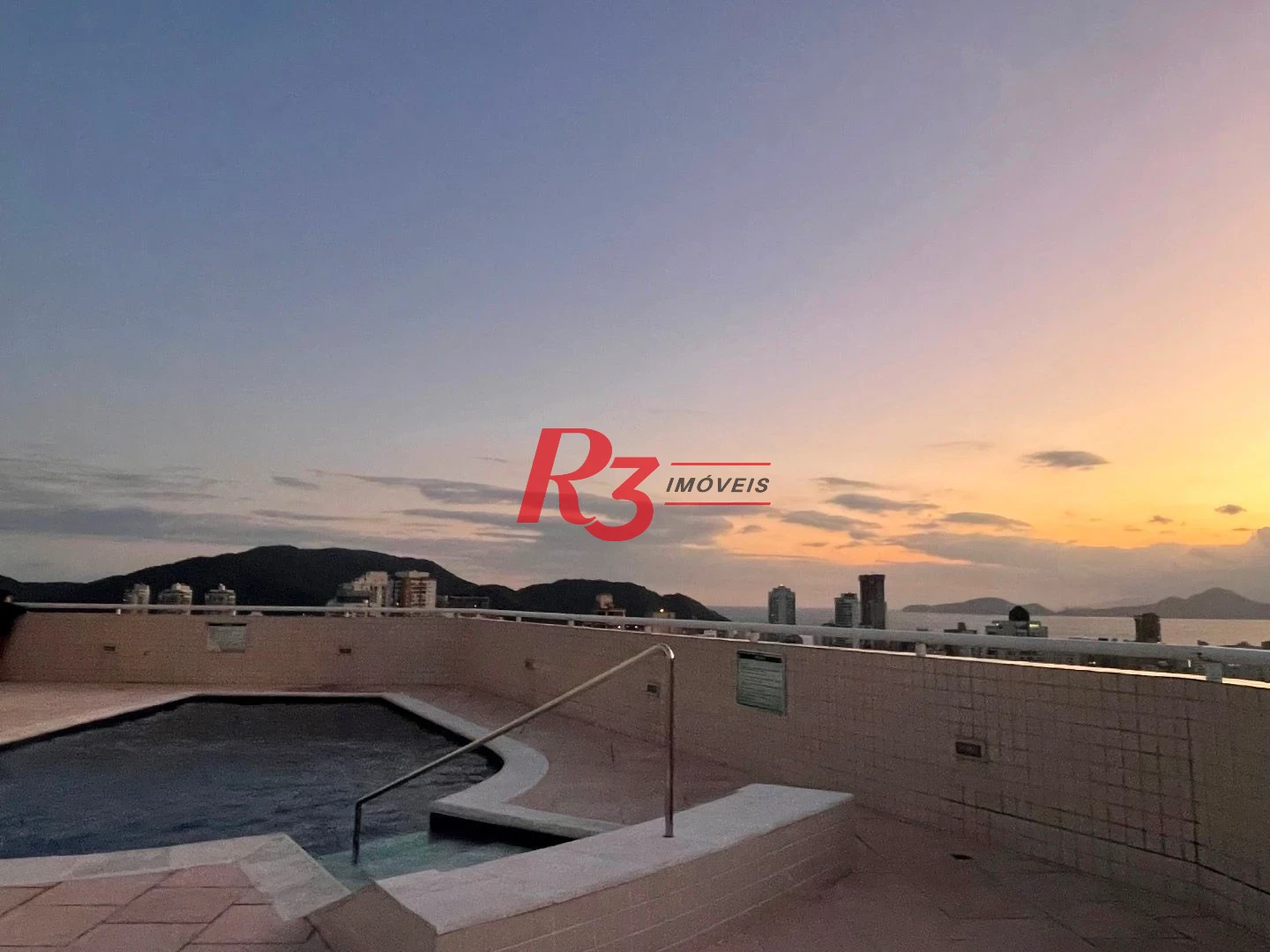 Apartamento com 1 dormitório à venda, 57 m² por R$ 690.000,00 - Ponta da Praia - Santos/SP