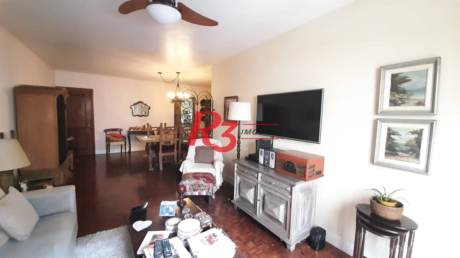 Apartamento à venda, com 133m², 3 dorm (1 suíte), 2 vagas, Gonzaga, Santos SP