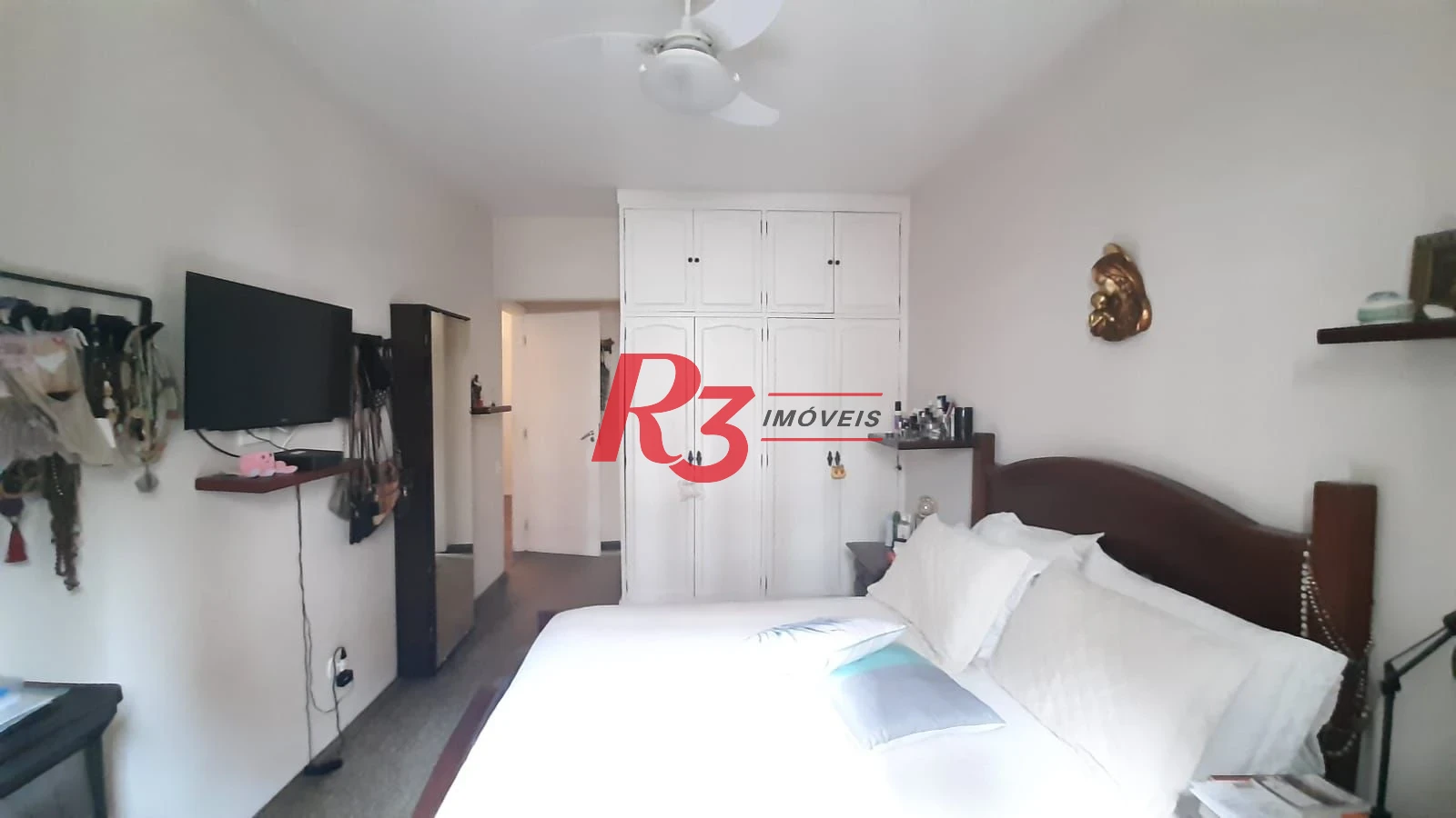 Apartamento à venda, com 133m², 3 dorm (1 suíte), 2 vagas, Gonzaga, Santos SP