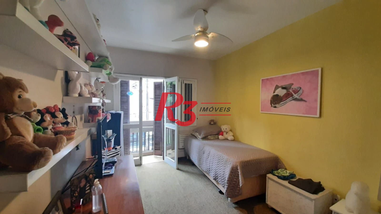 Apartamento à venda, com 133m², 3 dorm (1 suíte), 2 vagas, Gonzaga, Santos SP