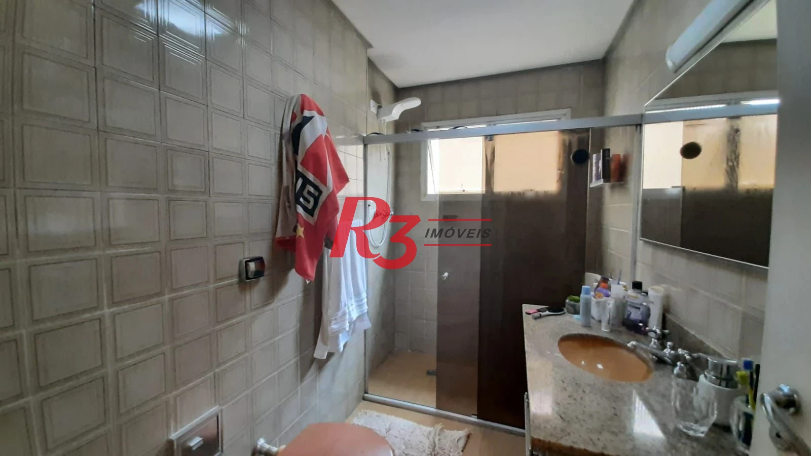 Apartamento à venda, com 133m², 3 dorm (1 suíte), 2 vagas, Gonzaga, Santos SP
