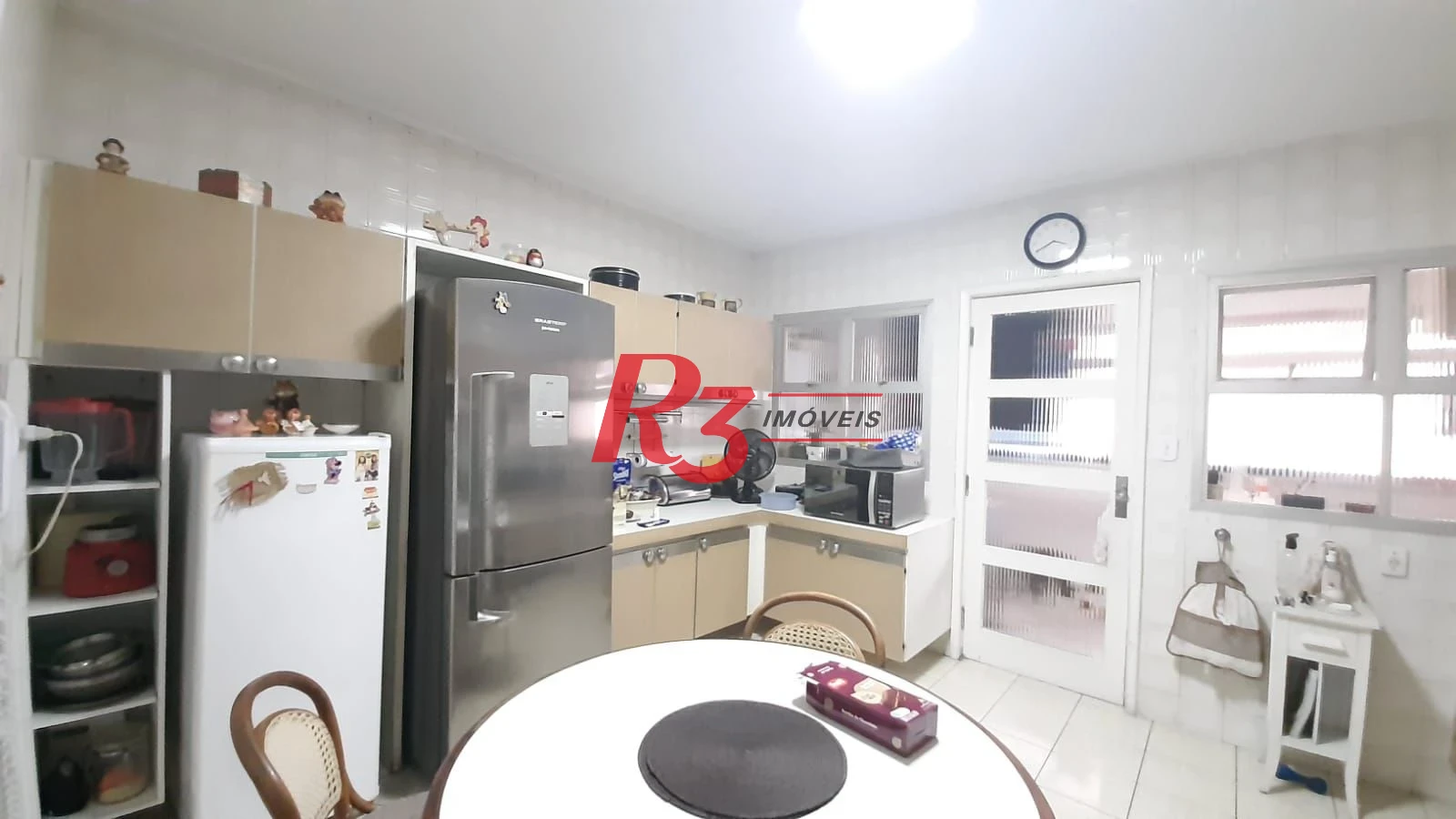 Apartamento à venda, com 133m², 3 dorm (1 suíte), 2 vagas, Gonzaga, Santos SP