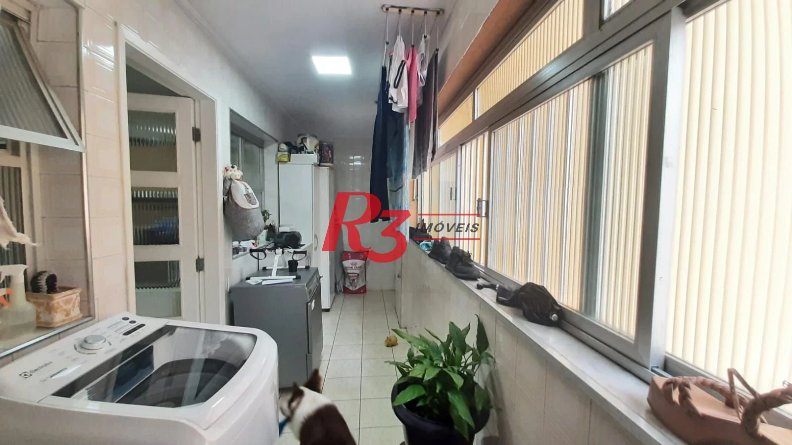 Apartamento à venda, com 133m², 3 dorm (1 suíte), 2 vagas, Gonzaga, Santos SP