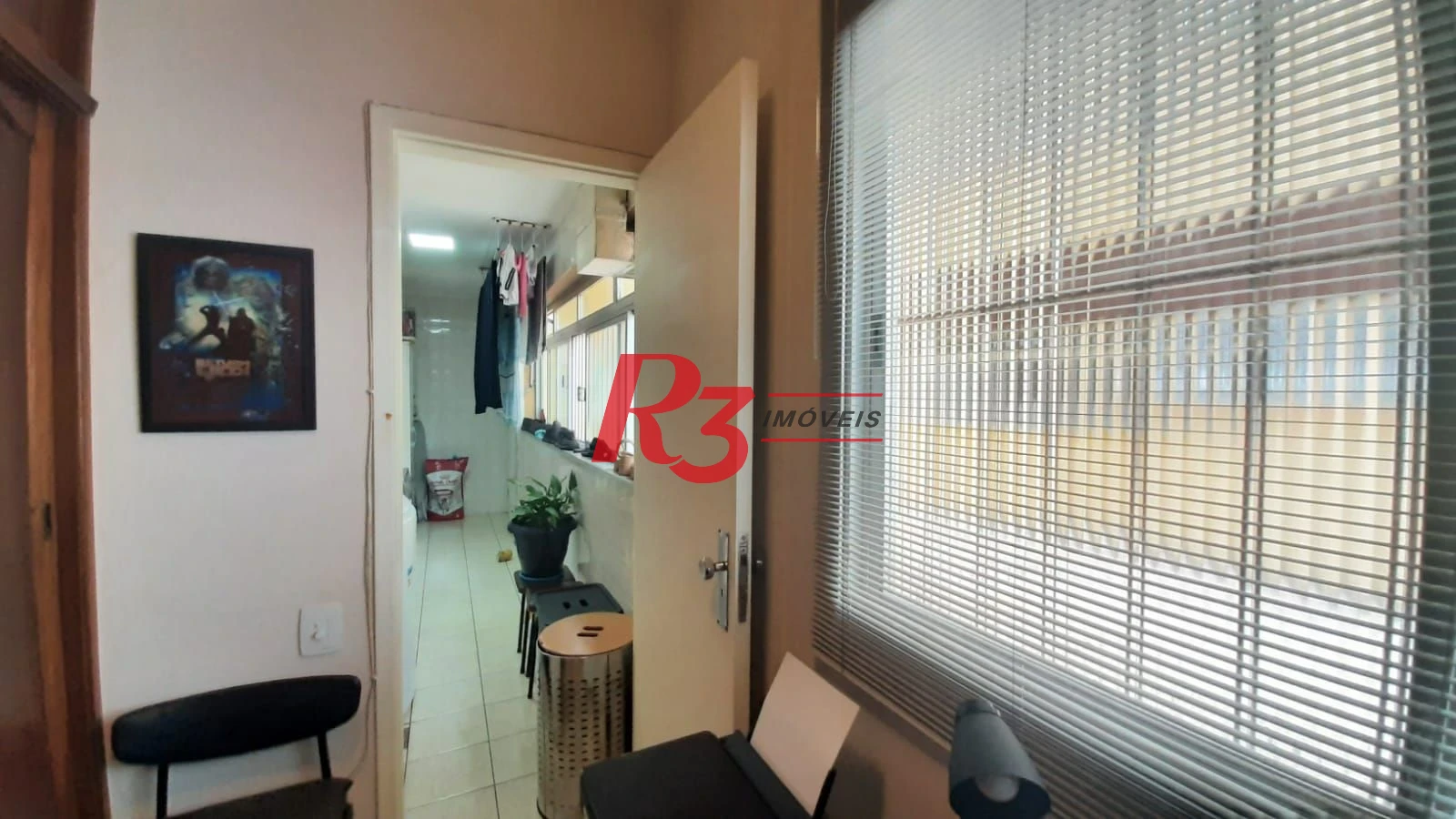 Apartamento à venda, com 133m², 3 dorm (1 suíte), 2 vagas, Gonzaga, Santos SP