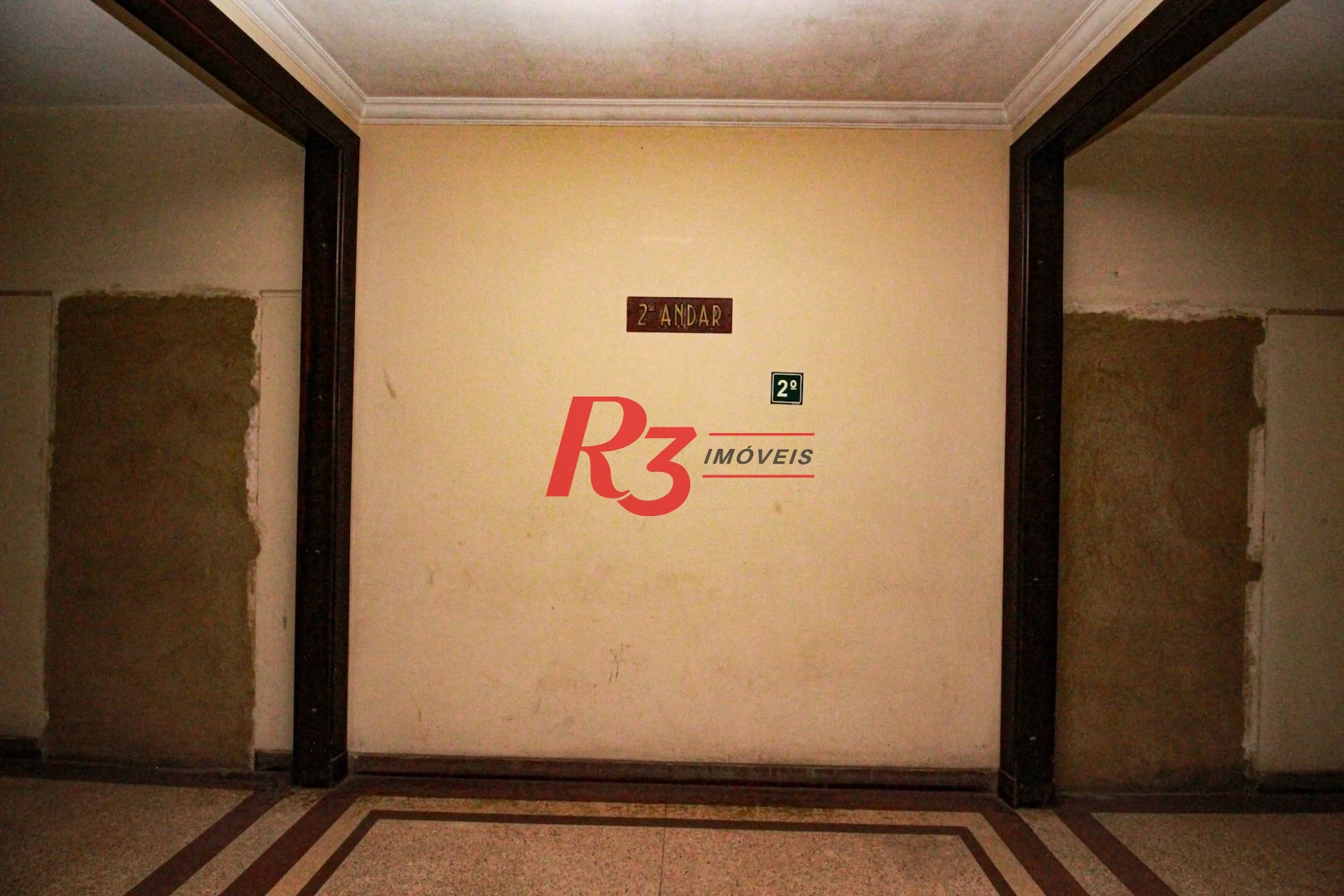 Prédio, 2000 m² - venda por R$ 5.000.000,00 ou aluguel por R$ 40.000,01/mês - Centro - Santos/SP