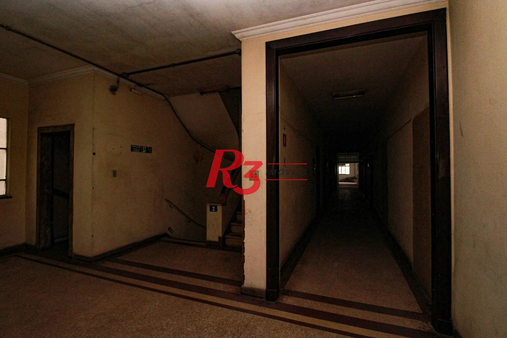 Prédio, 2000 m² - venda por R$ 5.000.000,00 ou aluguel por R$ 40.000,01/mês - Centro - Santos/SP