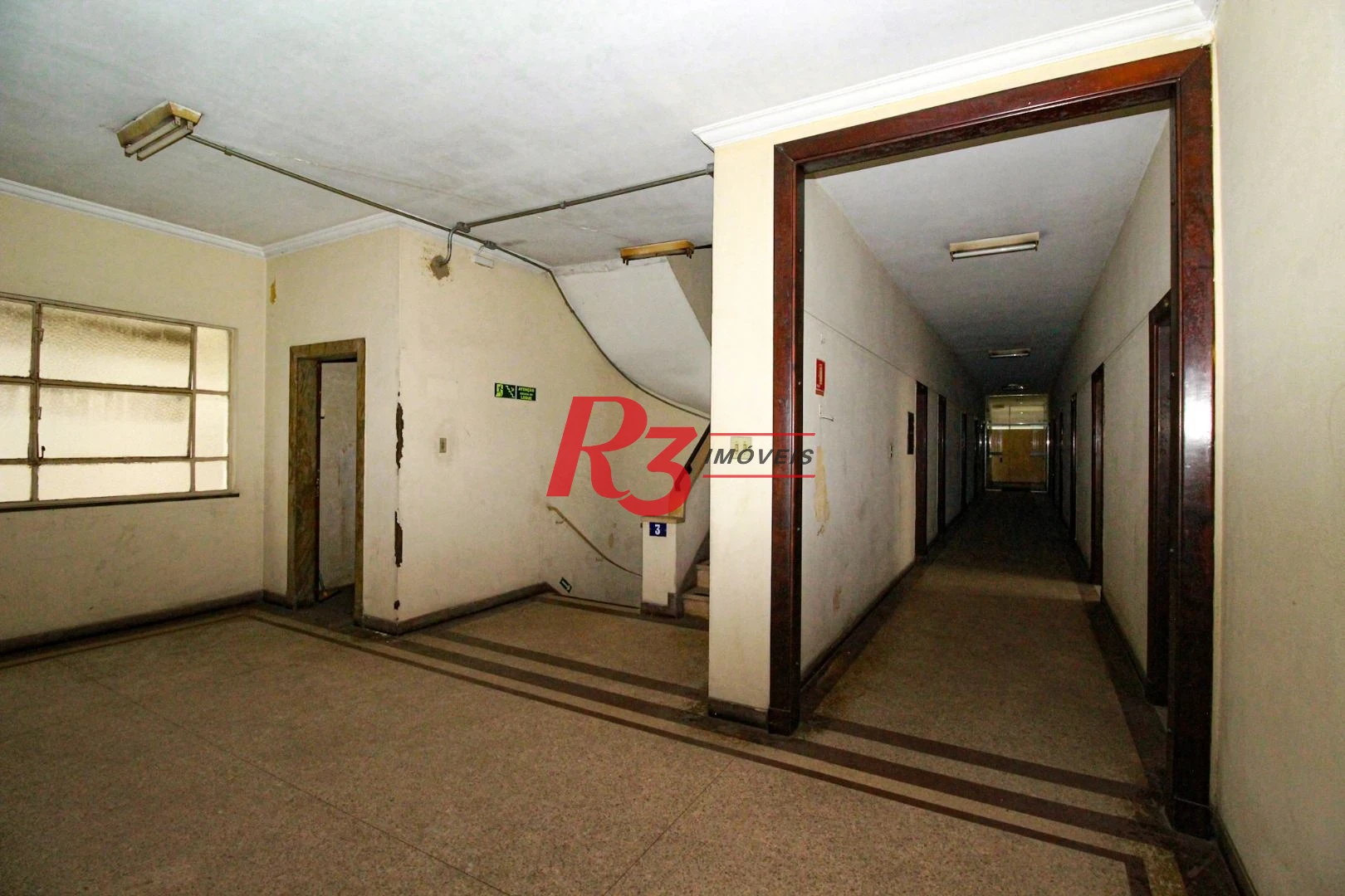 Prédio, 2000 m² - venda por R$ 5.000.000,00 ou aluguel por R$ 40.000,01/mês - Centro - Santos/SP