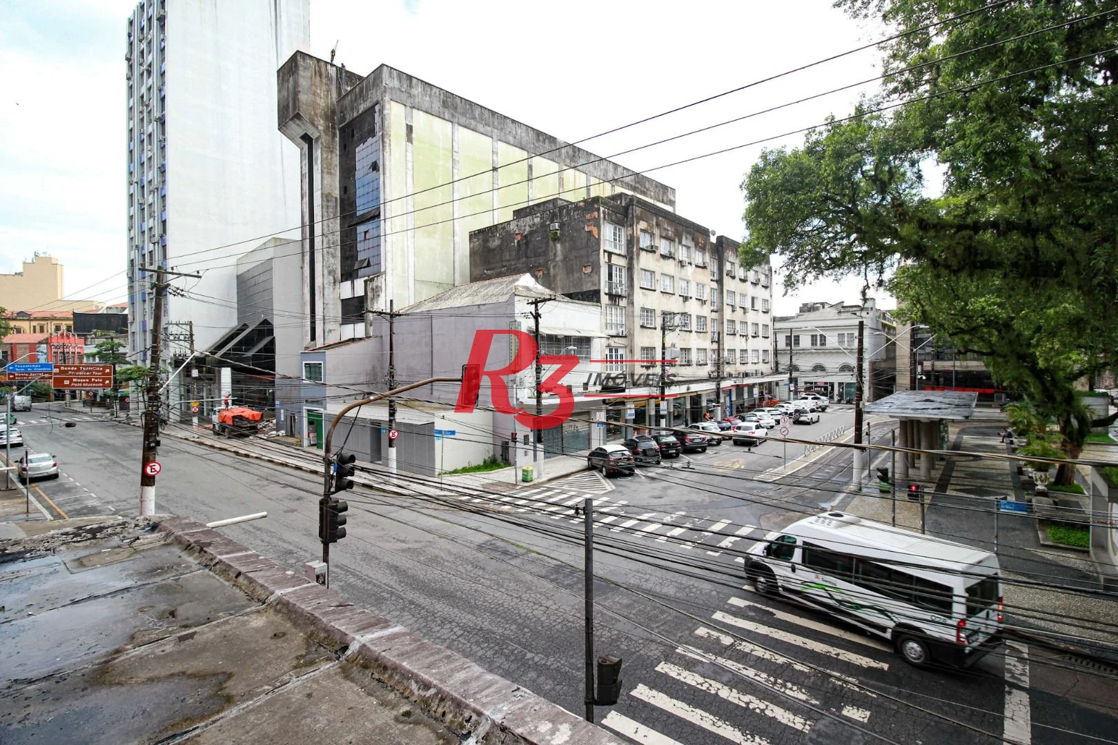 Prédio, 2000 m² - venda por R$ 5.000.000,00 ou aluguel por R$ 40.000,01/mês - Centro - Santos/SP