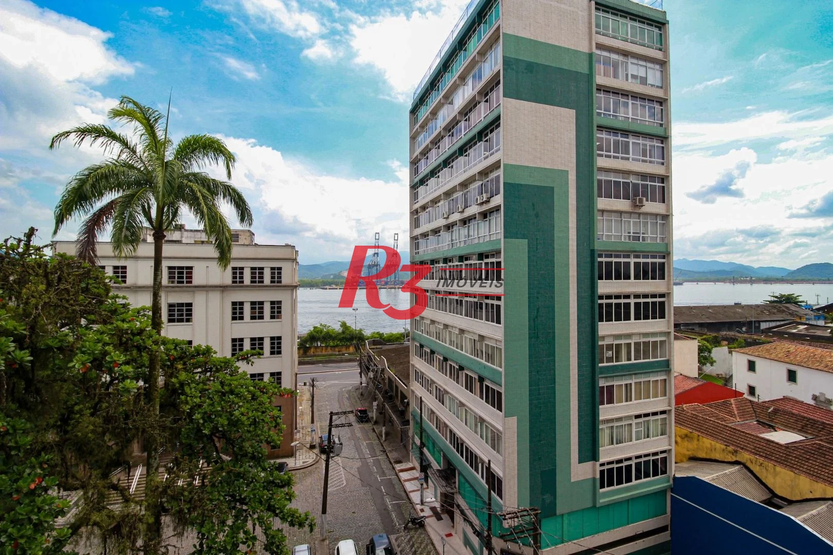 Sala para alugar, 75 m² por R$ 3.200,00/mês - Centro - Santos/SP