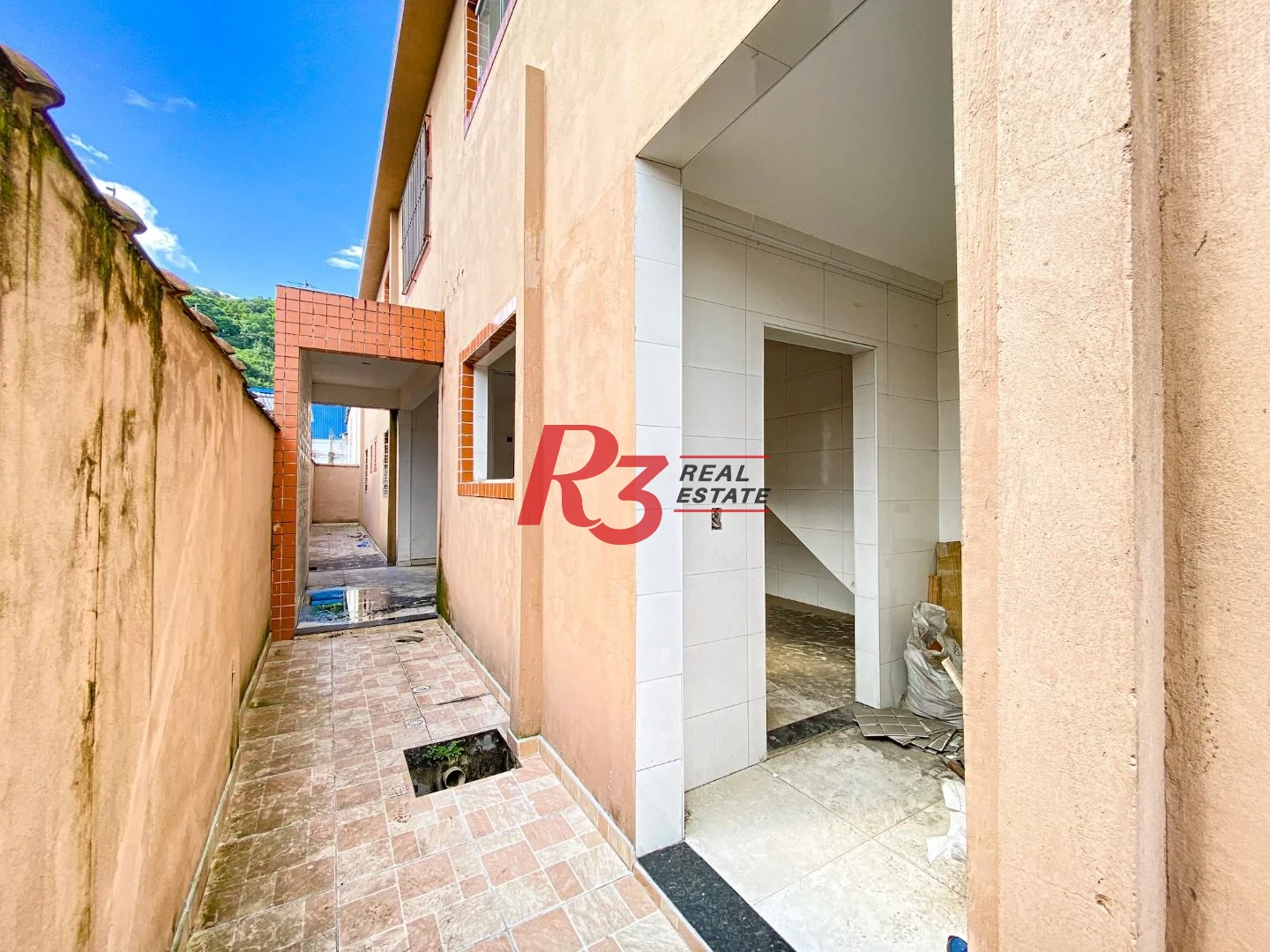Casa com 2 dormitórios à venda, 60 m² por R$ 298.000,00 - Chico de Paula - Santos/SP