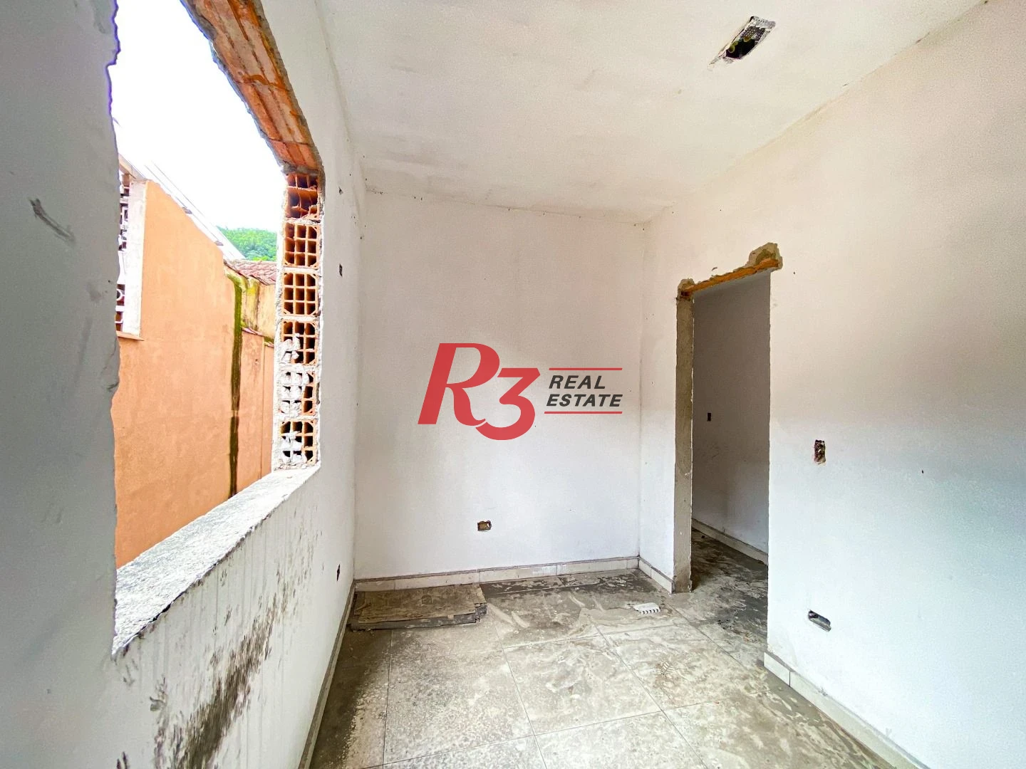 Casa com 2 dormitórios à venda, 60 m² por R$ 290.000,00 - Chico de Paula - Santos/SP