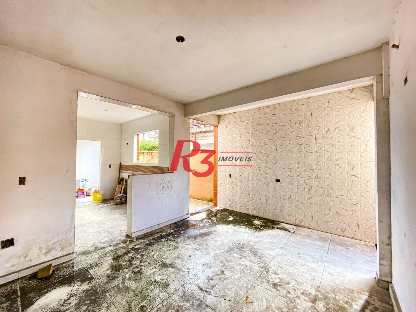 Casa com 2 dormitórios à venda, 60 m² por R$ 290.000,00 - Chico de Paula - Santos/SP