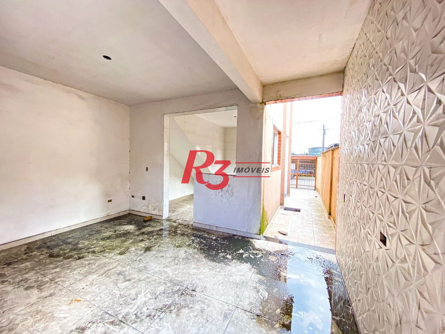 Casa com 2 dormitórios à venda, 60 m² por R$ 290.000,00 - Chico de Paula - Santos/SP