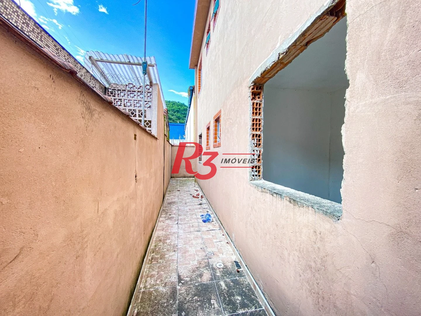 Casa com 2 dormitórios à venda, 60 m² por R$ 290.000,00 - Chico de Paula - Santos/SP