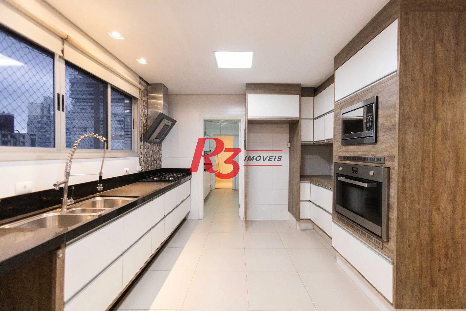 Apartamento  com 4 dormitórios à venda, 209 m² - Boqueirão - Santos/SP