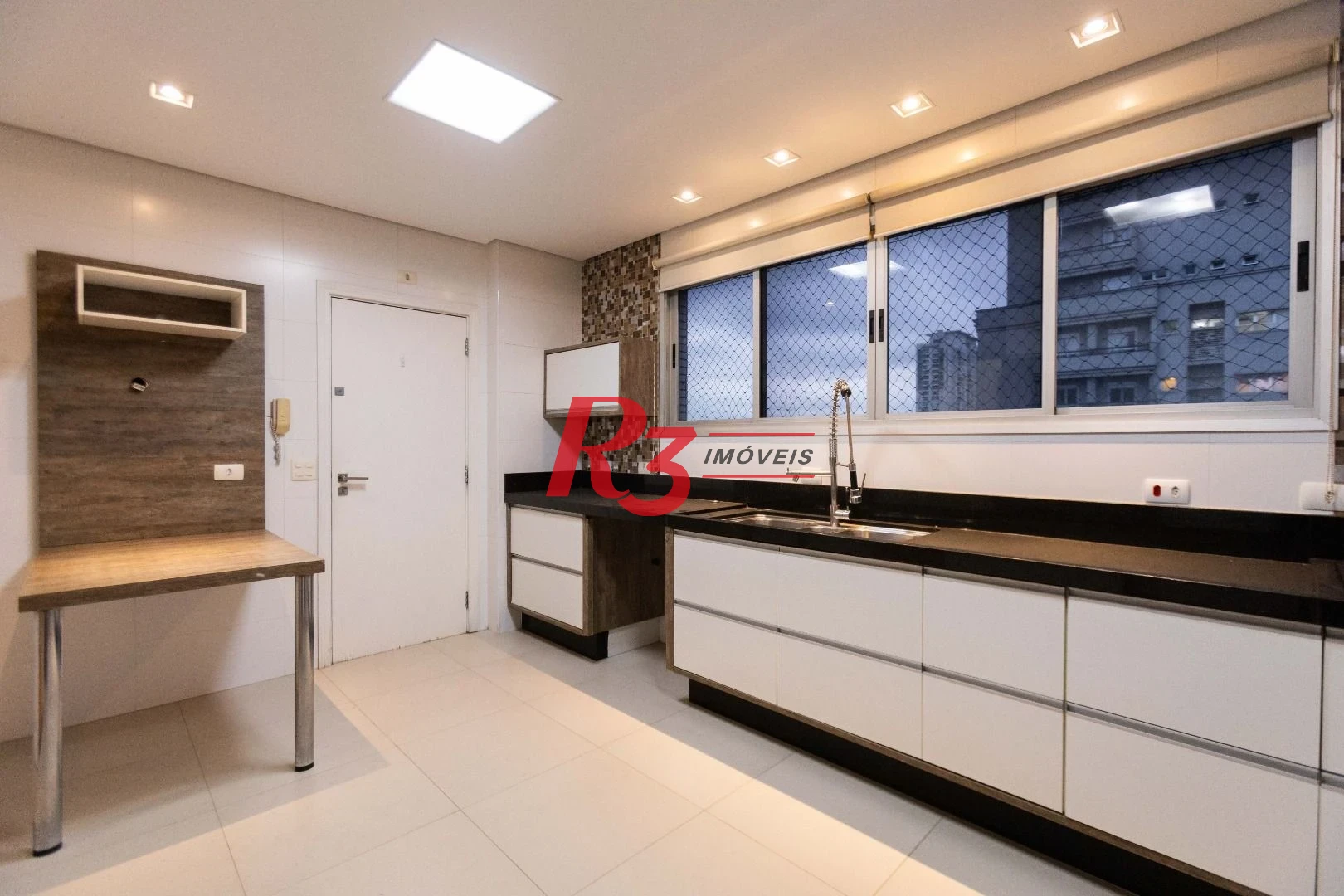 Apartamento  com 4 dormitórios à venda, 209 m² - Boqueirão - Santos/SP