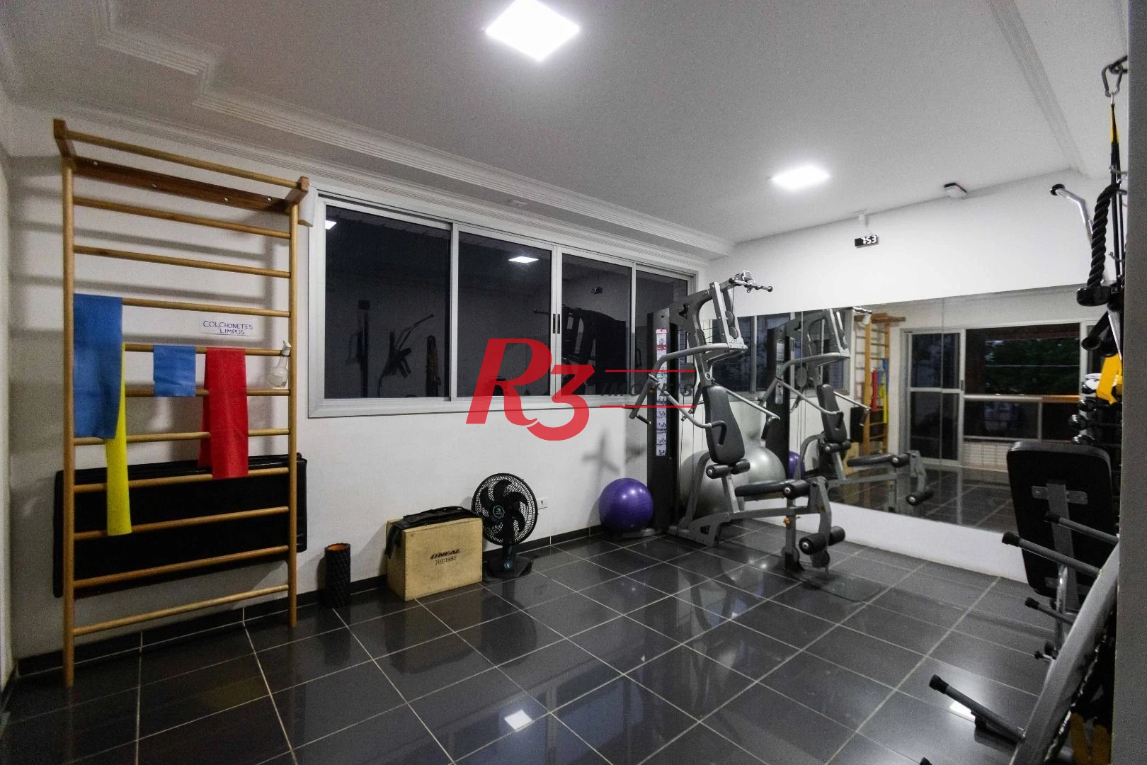 Apartamento  com 4 dormitórios à venda, 209 m² - Boqueirão - Santos/SP