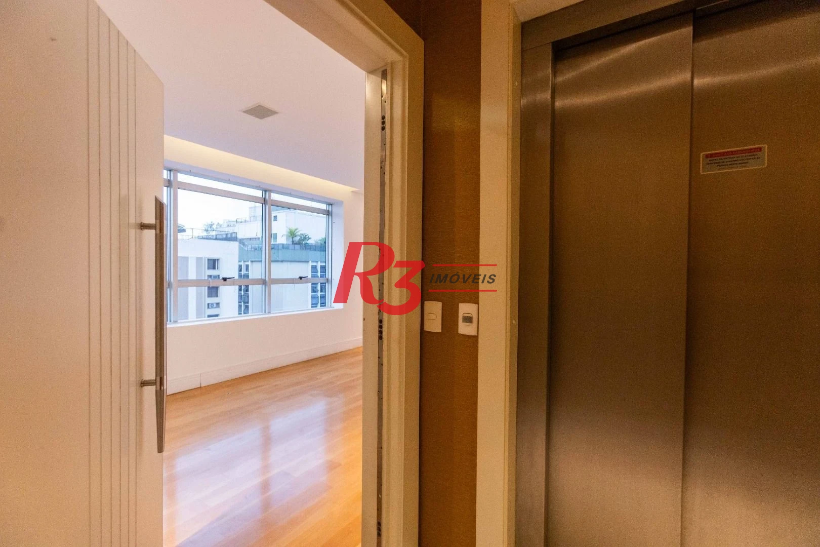 Apartamento  com 4 dormitórios à venda, 209 m² - Boqueirão - Santos/SP