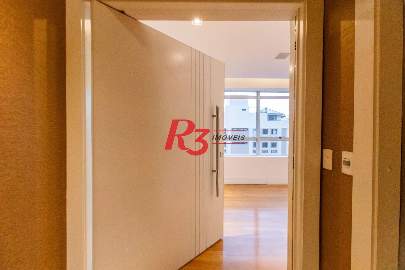Apartamento  com 4 dormitórios à venda, 209 m² - Boqueirão - Santos/SP
