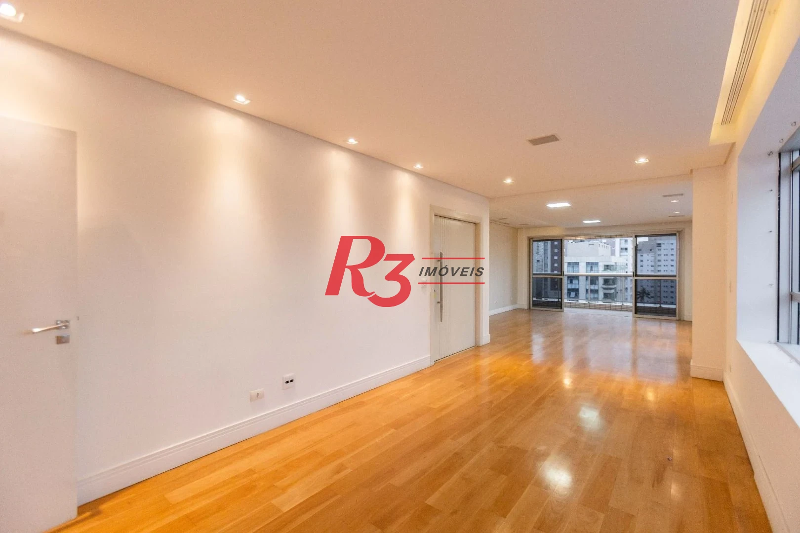 Apartamento  com 4 dormitórios à venda, 209 m² - Boqueirão - Santos/SP