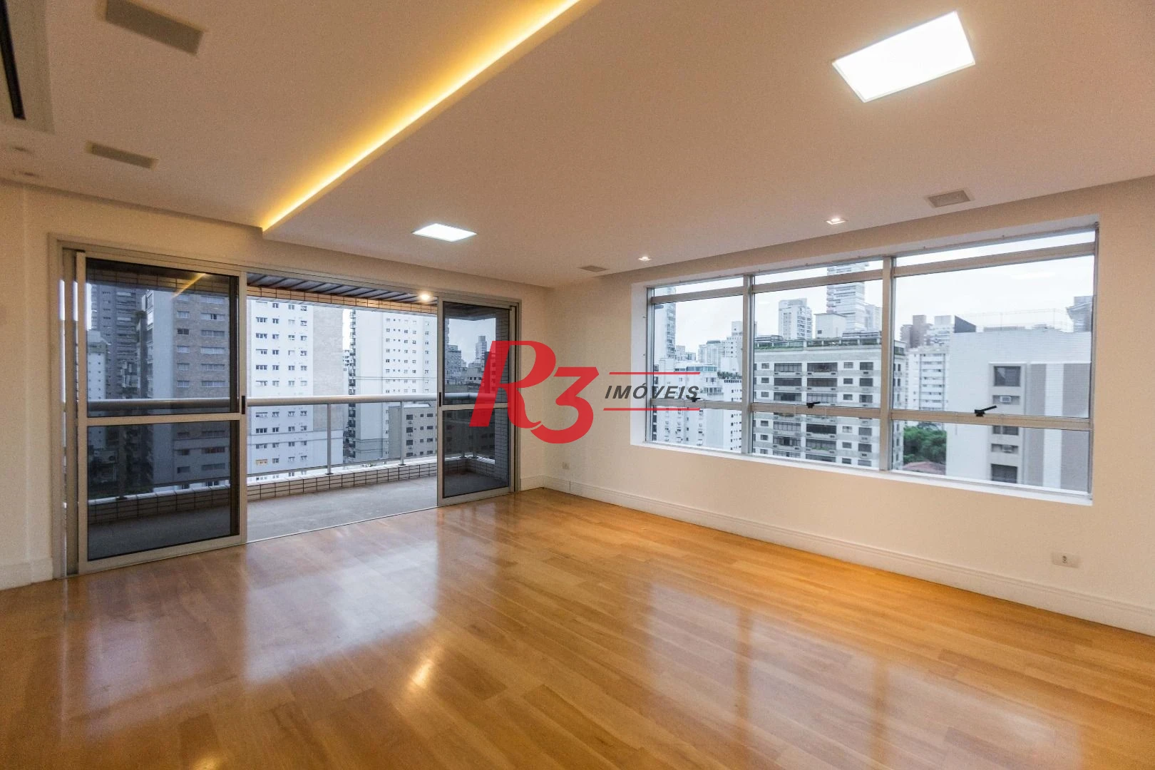 Apartamento  com 4 dormitórios à venda, 209 m² - Boqueirão - Santos/SP