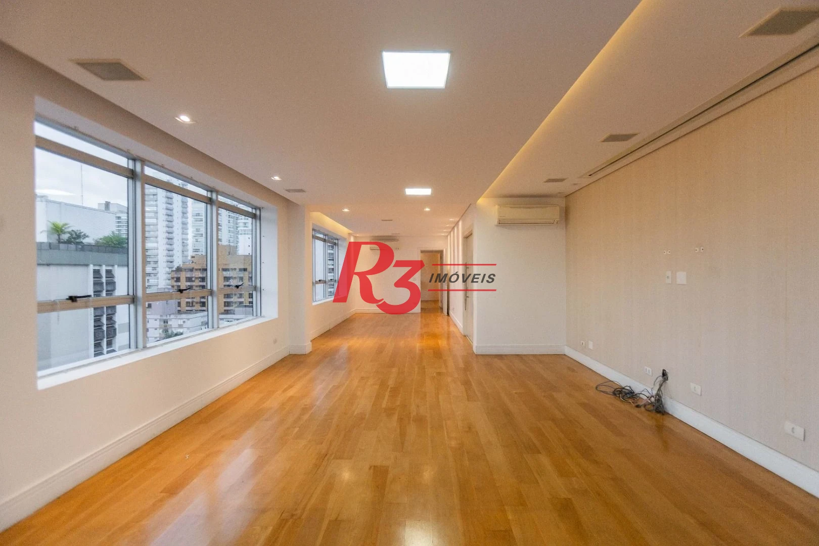Apartamento  com 4 dormitórios à venda, 209 m² - Boqueirão - Santos/SP
