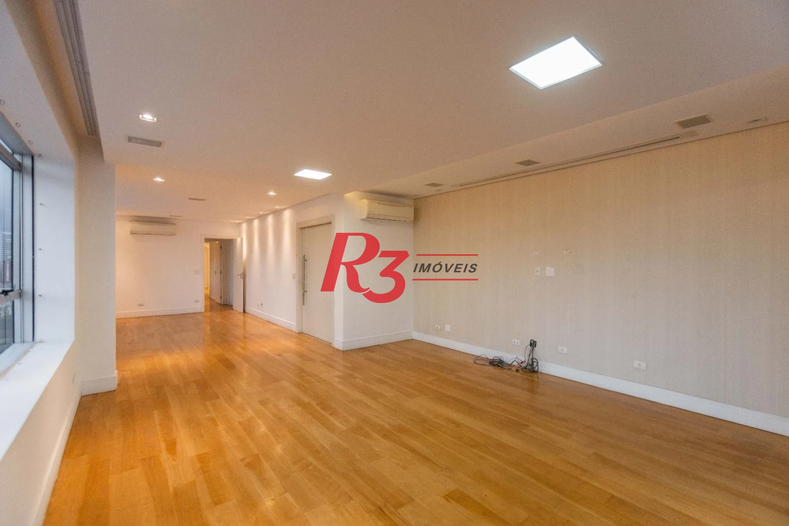 Apartamento  com 4 dormitórios à venda, 209 m² - Boqueirão - Santos/SP