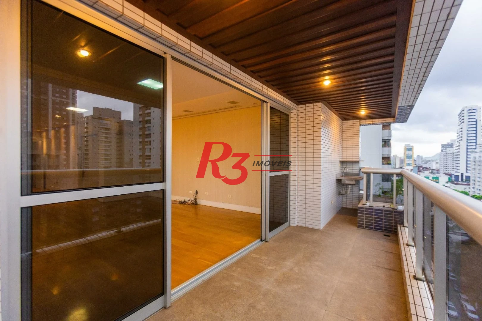 Apartamento  com 4 dormitórios à venda, 209 m² - Boqueirão - Santos/SP