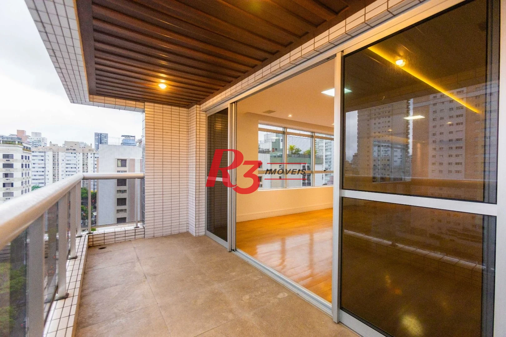 Apartamento  com 4 dormitórios à venda, 209 m² - Boqueirão - Santos/SP